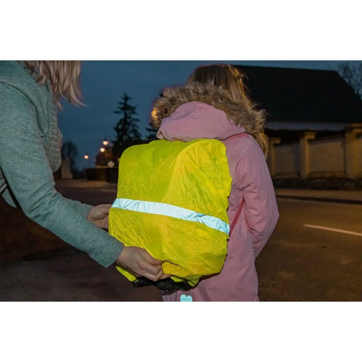 Idena Regenschutz-Hülle für Rucksäcke und Schulranzen, Neongelb mit Reflektor-Streifen